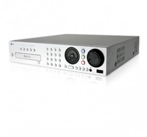 LE2116D Цифровой 16-ти канальный видеорегистратор, MPEG4, 200 к/с при разрешении CIF, 4 HDD + DVD
